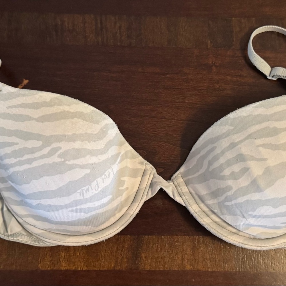 Victoria's Secret Gray Bra Intimate Wear Size 34C Used